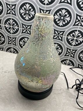 Scentsy Diffuser and Enchant Handmade Mosaic Glass Shade